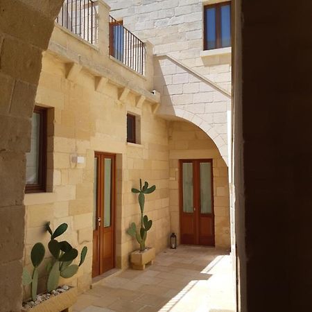 Corte Kalinora مارتانو المظهر الخارجي الصورة