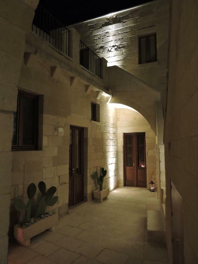 Corte Kalinora مارتانو المظهر الخارجي الصورة